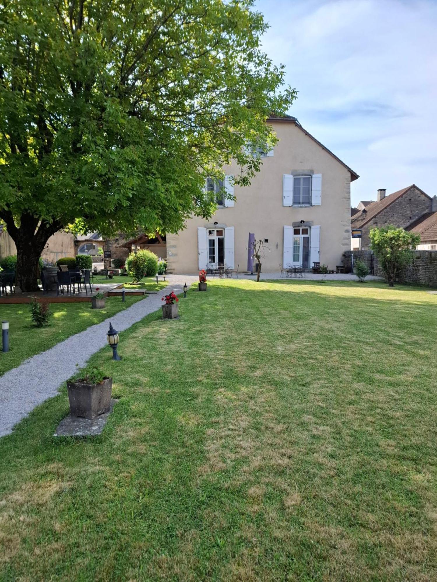 Maison D'Eusebia ชาโต-ชาลง ภายนอก รูปภาพ