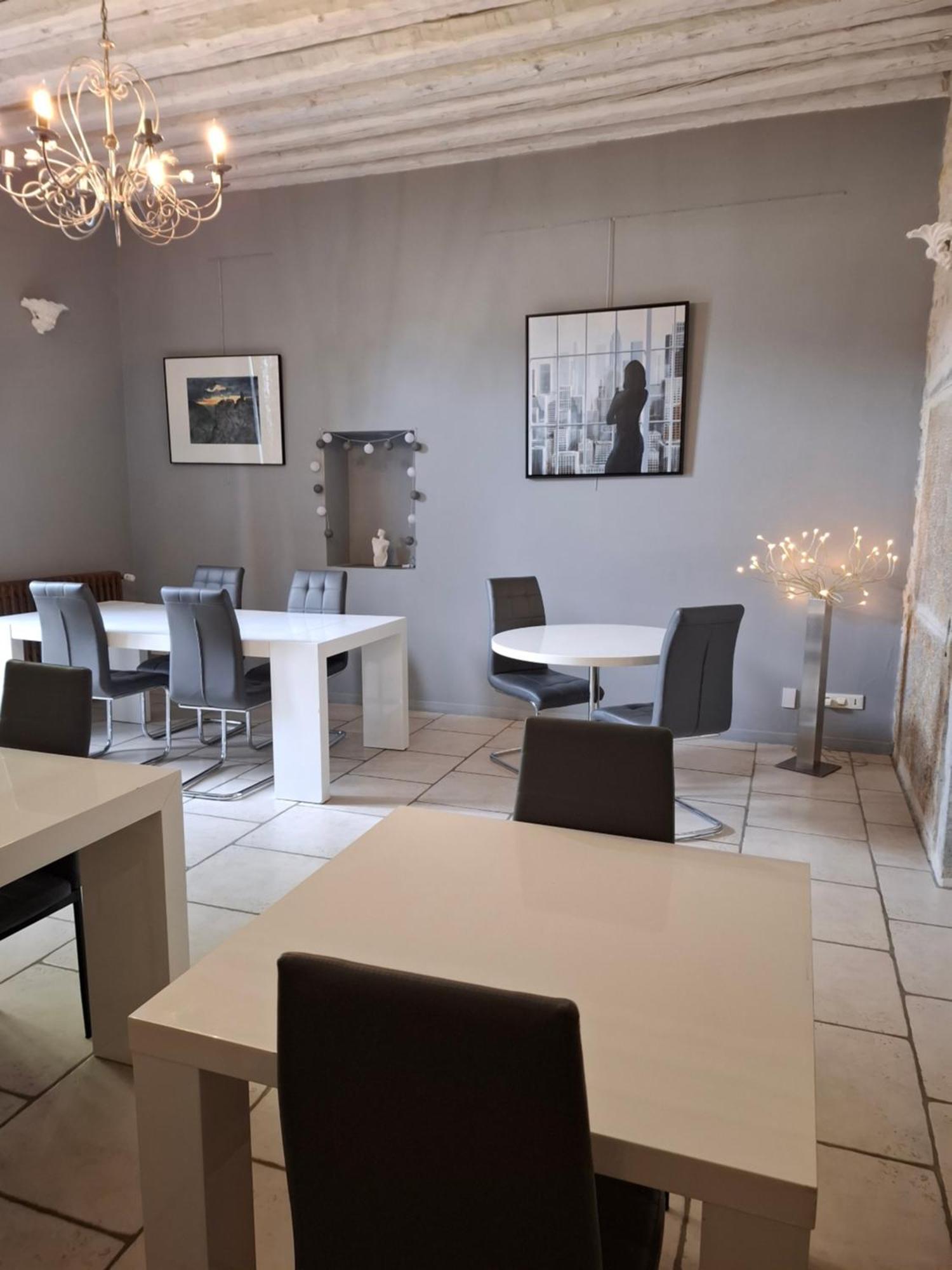 Maison D'Eusebia ชาโต-ชาลง ภายนอก รูปภาพ