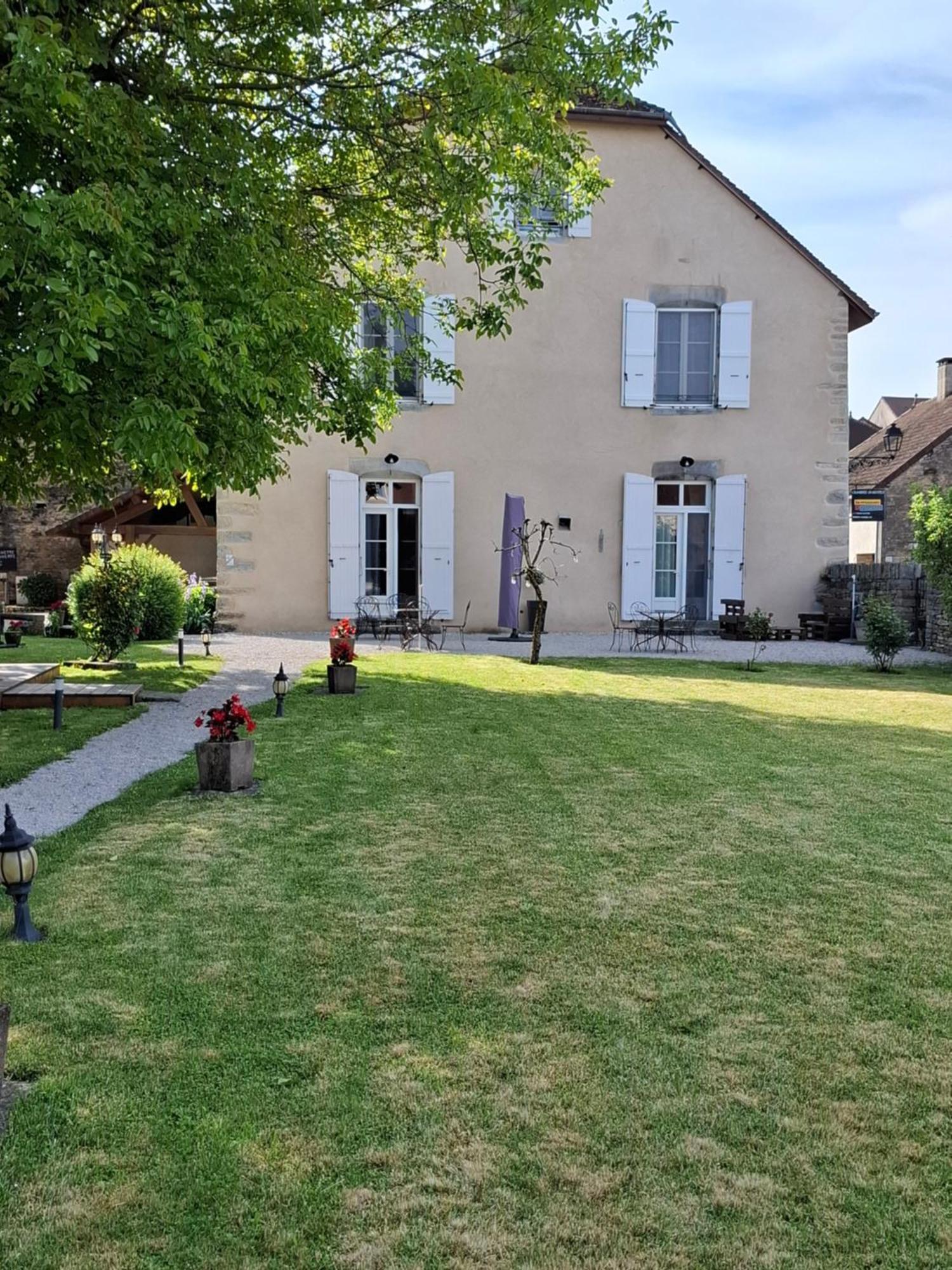 Maison D'Eusebia ชาโต-ชาลง ภายนอก รูปภาพ